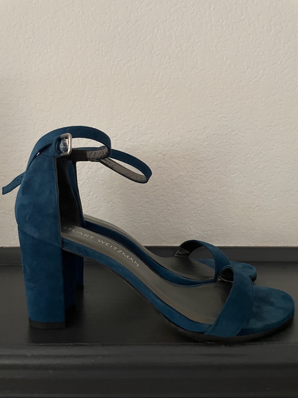 Stuart Weitzman Walkway sandals blue micro suede 8 block heel minimalistic blue
